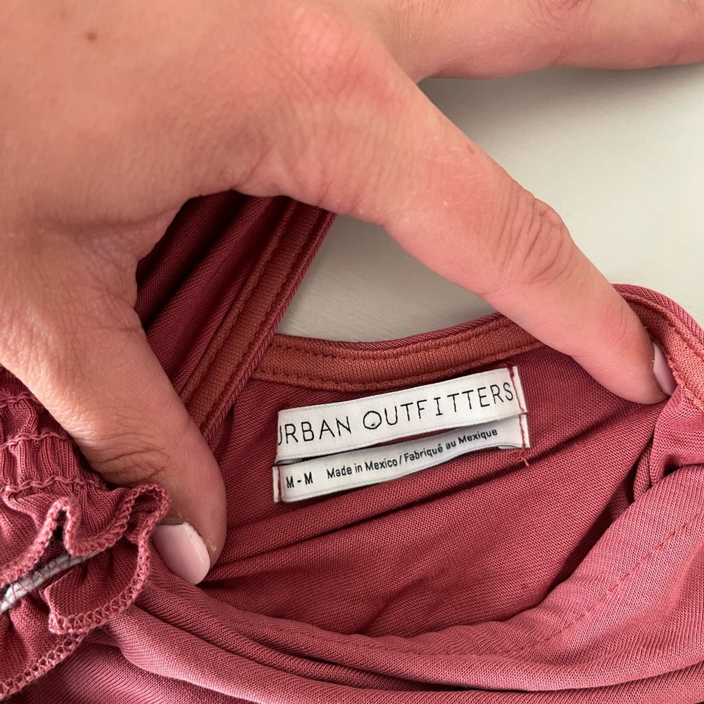 Pink cropped tank top - Picture 2 of 2